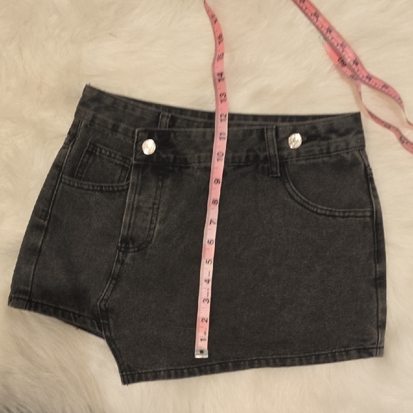SHEIN Black Asymmetrical Denim Skort - Picture 6 of 6